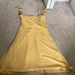 Forever 21 Yellow Dress Tie sleeves